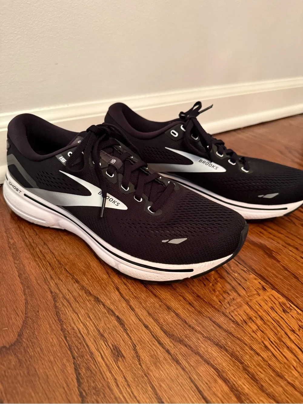 BROOKS Women’s GHOST 15 Running Shoes